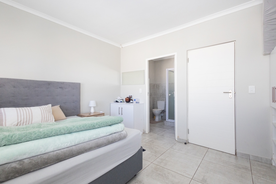 To Let 2 Bedroom Property for Rent in Stonewood Security Estate Western Cape